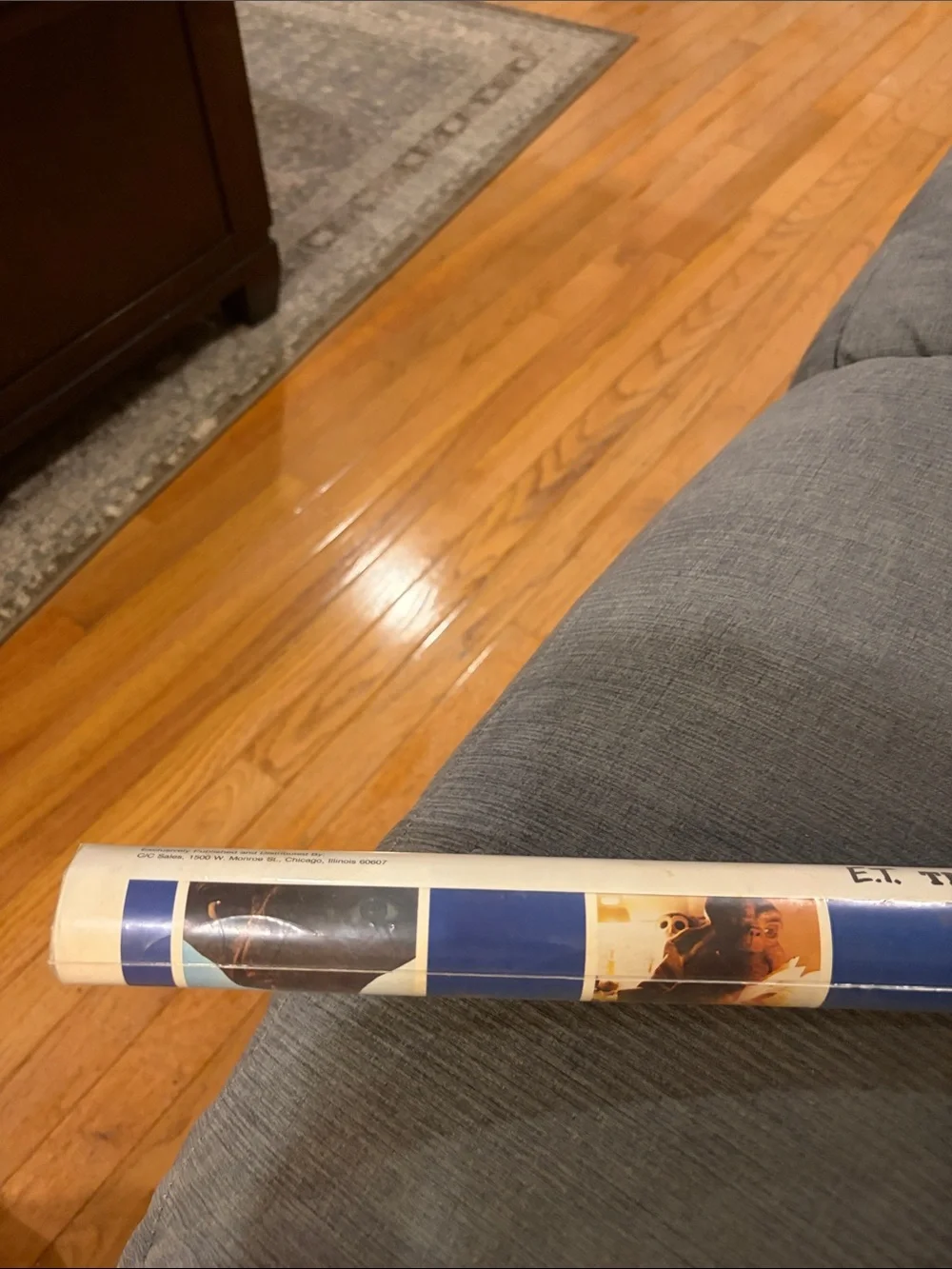 E.T. Movie 1982 Poster Wall Art - Iconic Blue & Black Space Design
